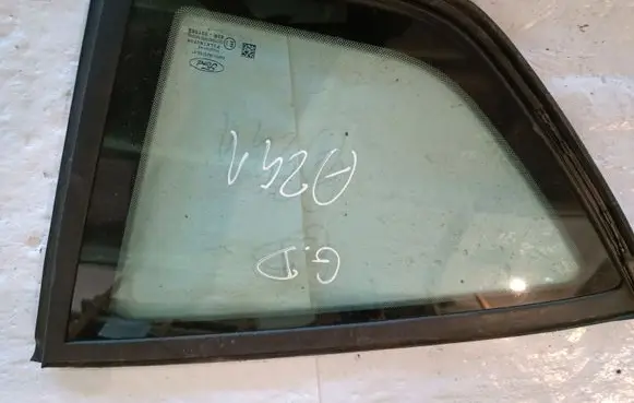 Ford C-MAX II Rear side window AS2 E143R001582