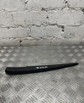 KIA Sorento Rear wiper blade arm