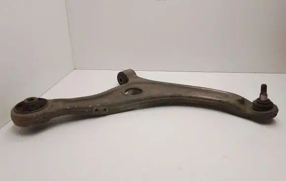 Hyundai i40 Front lower control arm/wishbone A6082M
