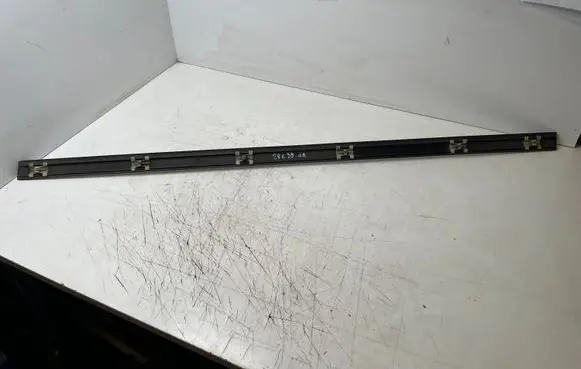BMW 5 E39 Front door trim (molding) 8159295