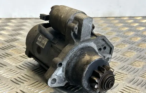 Nissan Almera Tino Starter motor 23300BN301 M008T71371ZE