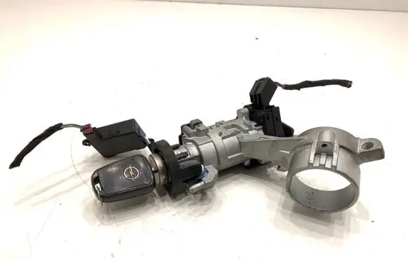 Opel Astra J Ignition lock 20939745