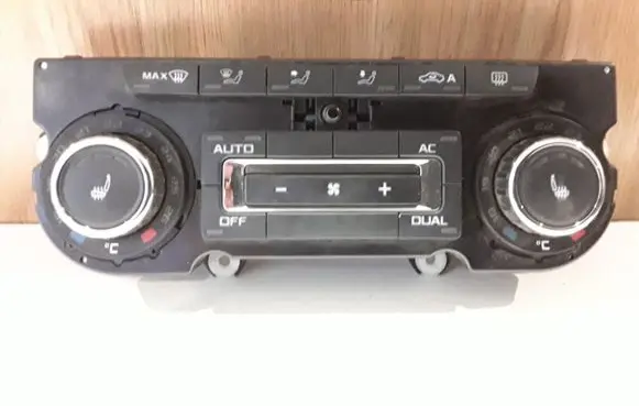 Skoda Octavia Mk2 (1Z) Climate control unit 3T0907044BE