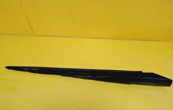 Mercedes-Benz C W202 Front wiper blade arm 