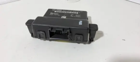 Audi A3 S3 8P Gateway control module 1K0907530D 1K0907951