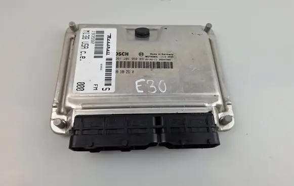 Maserati Coupe Engine control unit/module 193592 0261206950