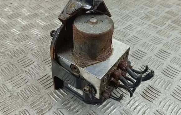 Jeep Grand Cherokee ABS Pump P68145906AA