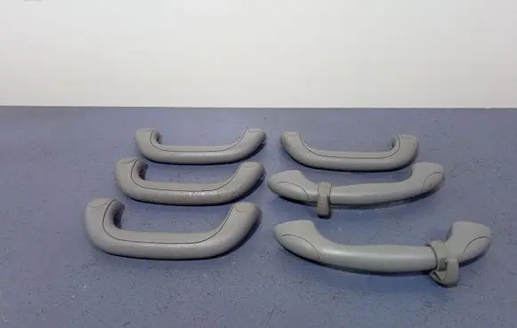 Front interior roof grab handle