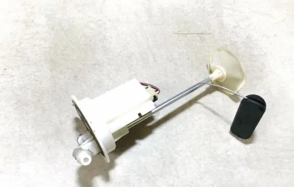 Subaru Impreza III Fuel level sensor 