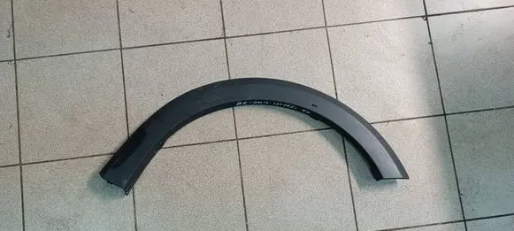 Dacia Sandero II Front arch trim 638747990 638747990R