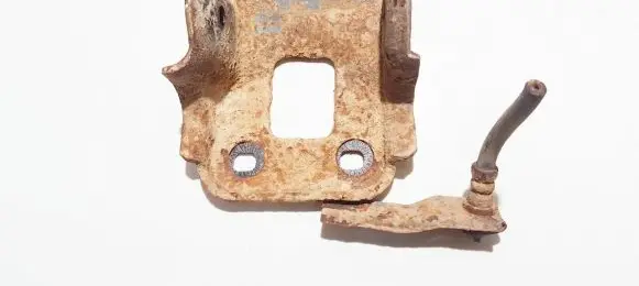 Audi A4 S4 B5 8D Engine mounting bracket