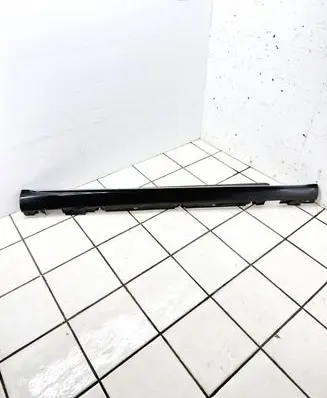 Mercedes-Benz C W205 Sill