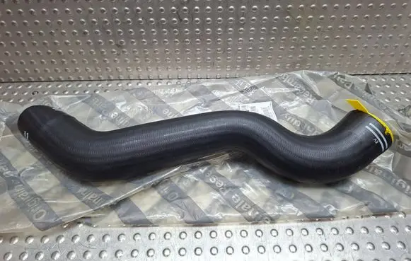 Fiat Ducato Intercooler hose/pipe S25099779 1363609080