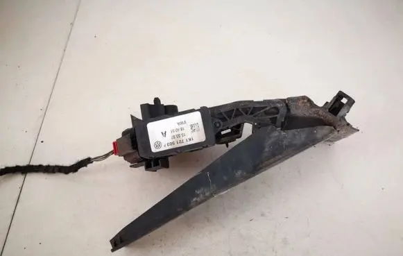 Volkswagen Golf V Accelerator throttle pedal 1k1721503p