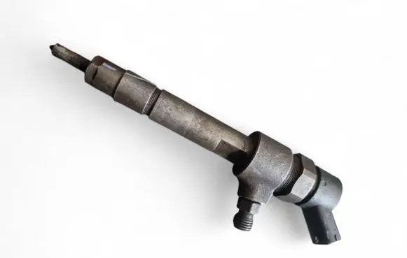 Fuel injector