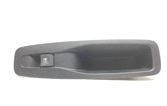 Renault Kadjar Electric window control switch 829502457R 156185310