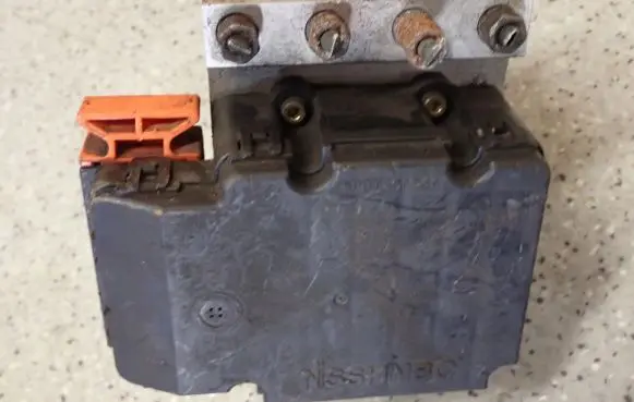 Suzuki Alto ABS control unit/module