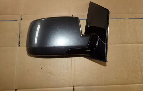 Nissan Quest Front door electric wing mirror