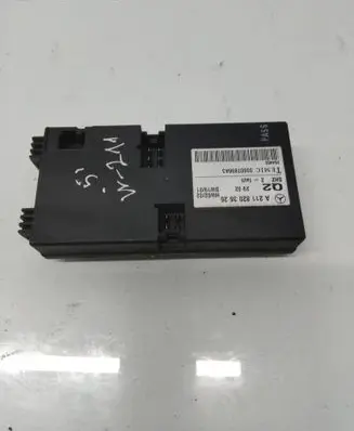 Mercedes-Benz E W211 Seat control module A2118203626 054455 00007896A3
