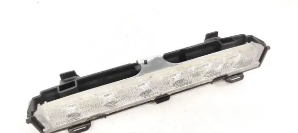 Volkswagen Jetta V Third/center stoplight 6RU945087A 176369