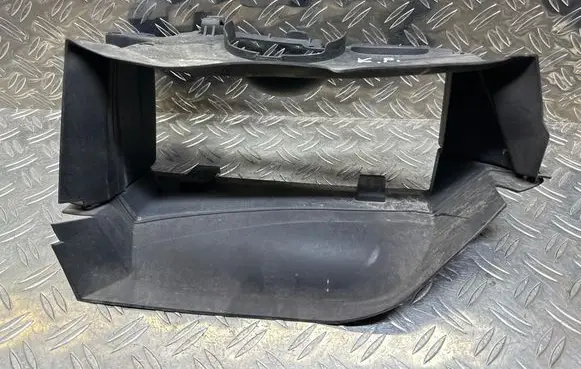 Renault Talisman Intercooler air guide/duct channel 628117042R