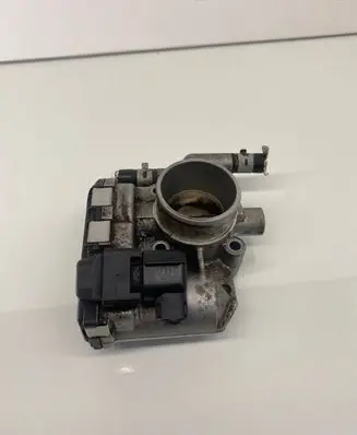 Opel Astra H Electric throttle body valve 0280750133 24420536