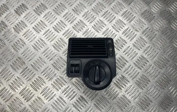 Volkswagen Golf IV Light switch 1J1815715A