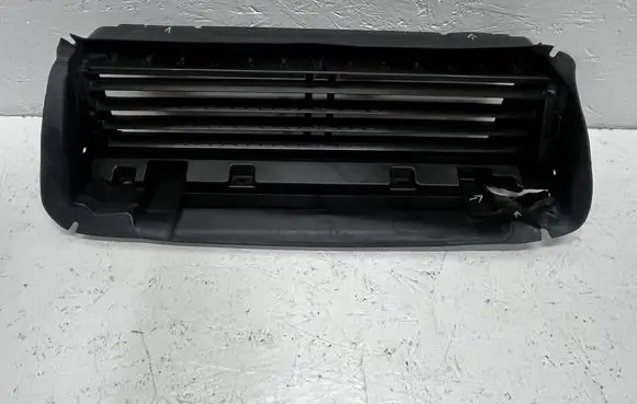Dacia Duster II Intercooler air guide/duct channel 214F63070R