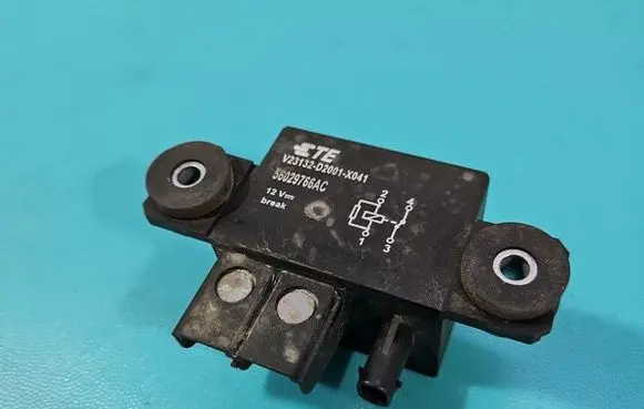 Jeep Grand Cherokee Central body control module 56029766AC IMPRK1592105