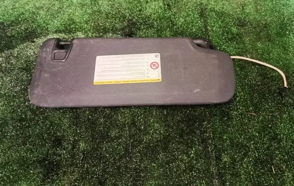 Opel Astra J Sun visor