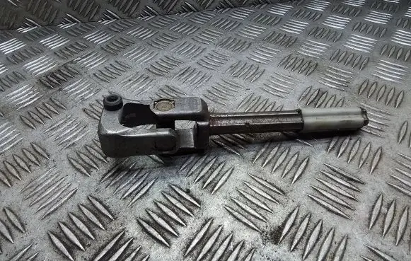Volkswagen PASSAT B6 Steering column universal joint