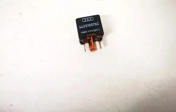 Volkswagen PASSAT B5 Other relay 443919578c 899519