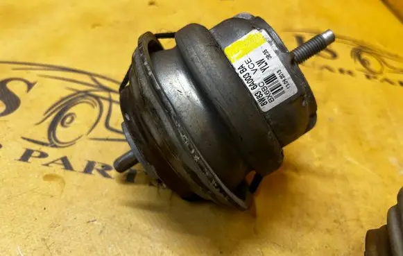 Jaguar F-Type Engine mount vacuum valve 8W836A003BA