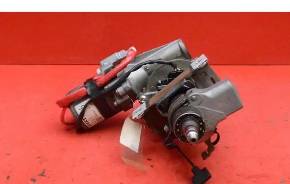 Toyota Avensis Verso Power steering pump 4525005750