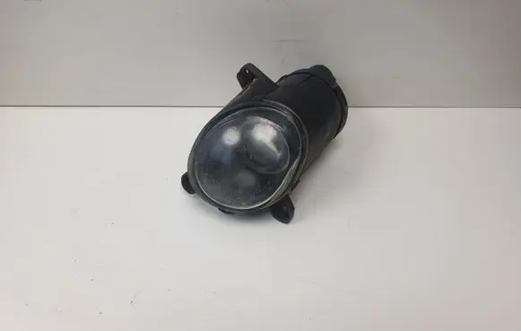 Volkswagen PASSAT B5.5 Front fog light 3B7941699A
