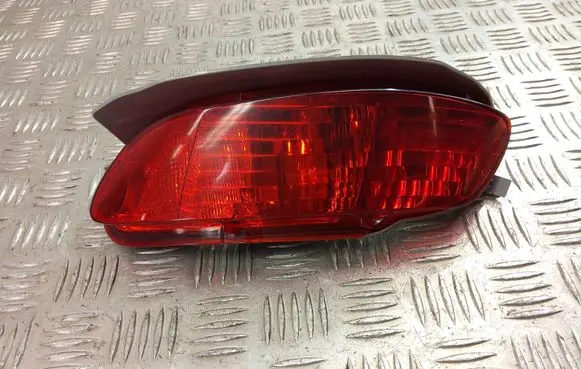 Lexus RX 330 - 350 - 400H Rear fog light 