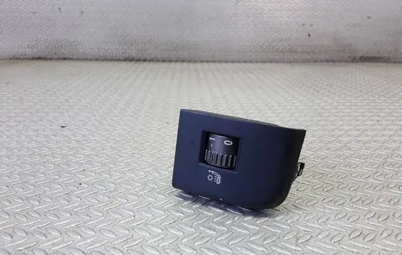 Volkswagen Phaeton Seat heating switch 3D0963563B