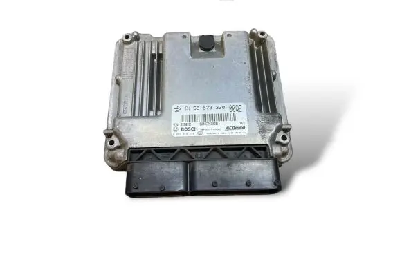 Opel Insignia A Engine control unit/module 55566722 55573330 0281015149