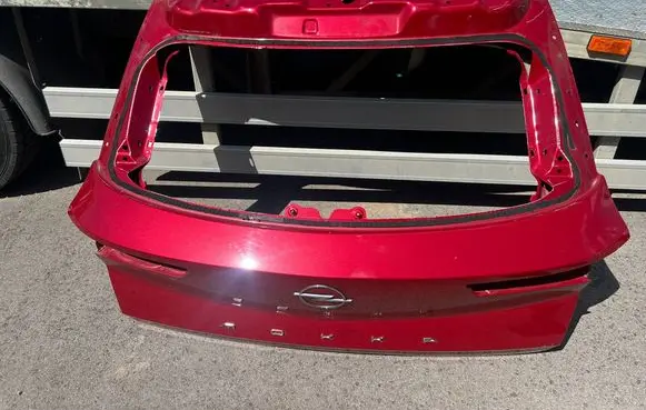 Opel Mokka B Truck tailgate 