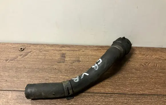 Mercedes-Benz E W211 Engine coolant pipe/hose