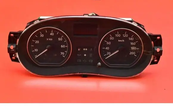 Dacia Sandero Speedometer (instrument cluster) 21677499