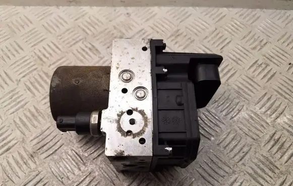 Toyota Avensis T250 ABS Pump 4405005111 4405005110 8954105100