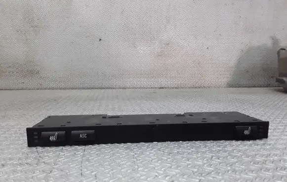 BMW 5 E39 Seat heating switch 61318373712