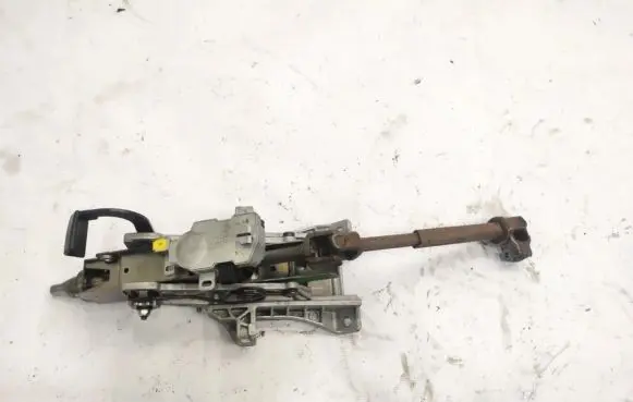 Volvo V50 Steering wheel axle 30680132