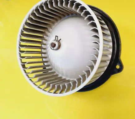 Suzuki Swift I Heater fan/blower 194000-0551