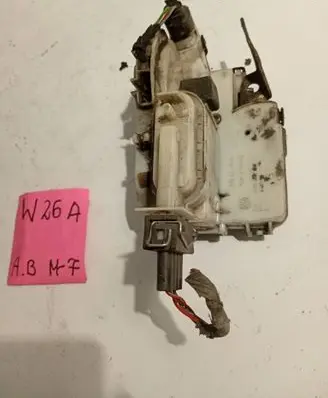 Volkswagen Golf III Front door lock 1212121