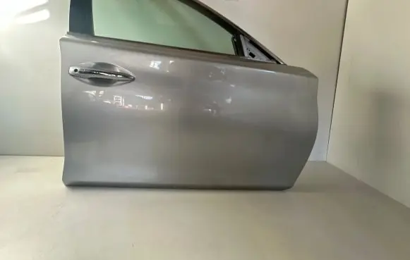 Infiniti Q50 Front door