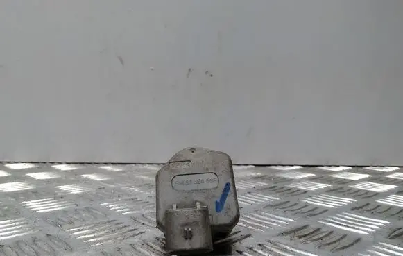Opel Astra G Headlight level adjustment motor 90590665
