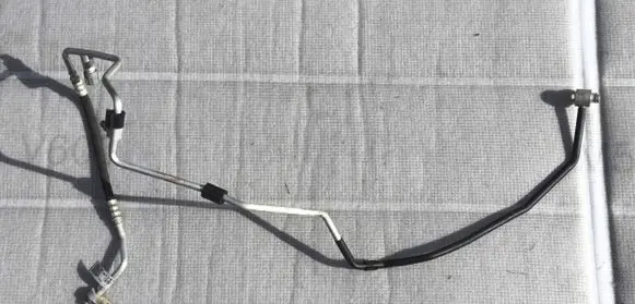 Audi Q3 8U Air conditioning (A/C) pipe/hose 8U0816741E