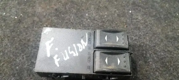 Ford Mondeo Mk III Electric window control switch 1s7t14a132ad